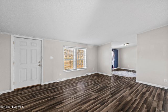 2049 Us-70, Kinston, NC 28501