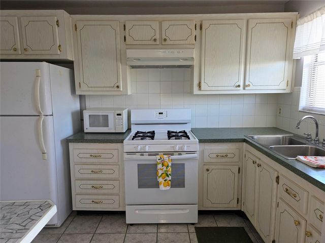 3018 59TH STREET S 303, Gulfport, FL 33707