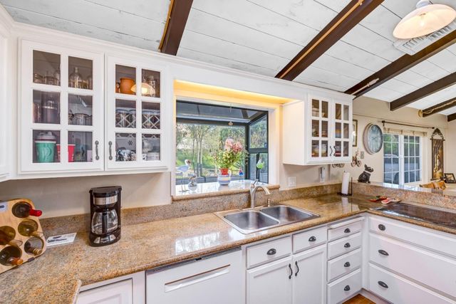 6900 Lakeview Drive, Salinas, CA 93907