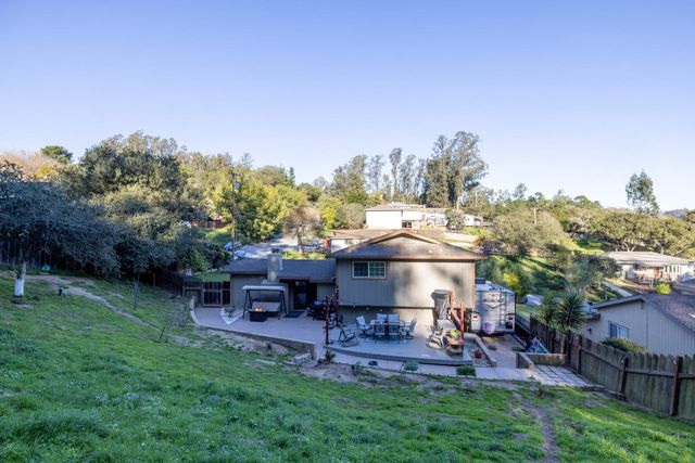 6900 Lakeview Drive, Salinas, CA 93907