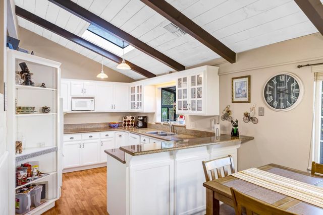 6900 Lakeview Drive, Salinas, CA 93907