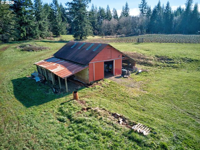 33318 Se FUNNY FARM Rd, Estacada, OR 97023