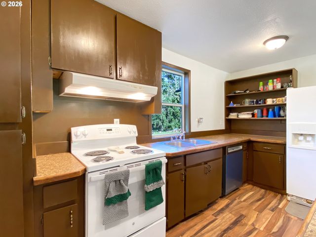 33318 Se FUNNY FARM Rd, Estacada, OR 97023