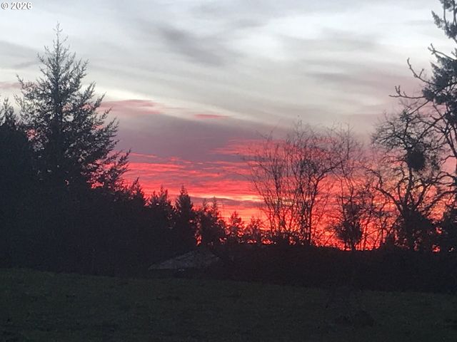 33318 Se FUNNY FARM Rd, Estacada, OR 97023