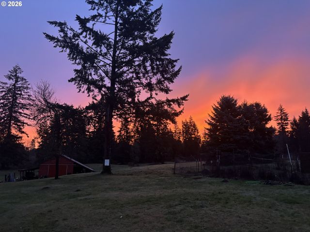 33318 Se FUNNY FARM Rd, Estacada, OR 97023