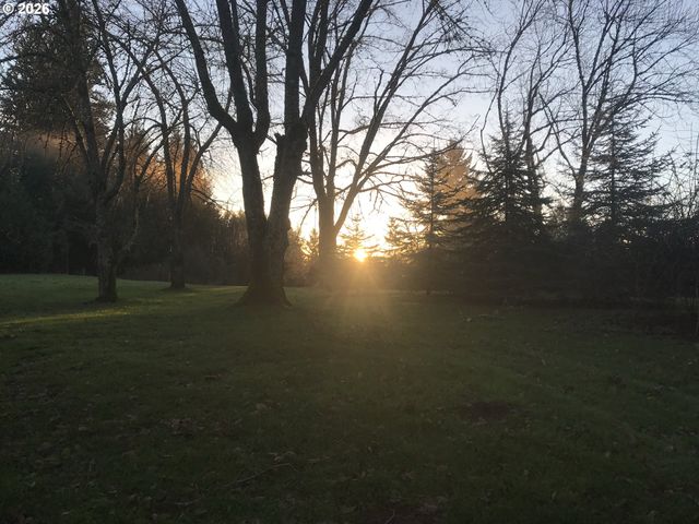 33318 Se FUNNY FARM Rd, Estacada, OR 97023