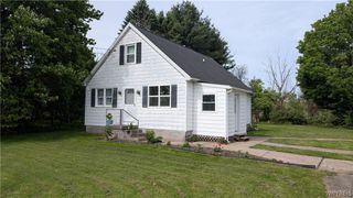 910 Girdle Road, Elma, NY 14052