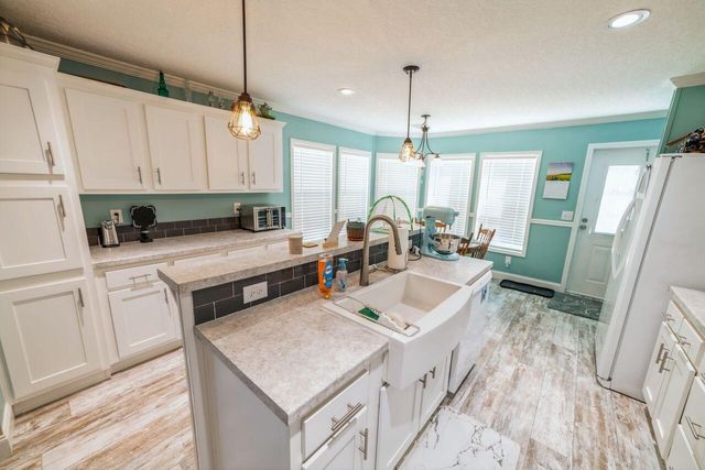 249 Willow Bend Drive, Defuniak Springs, FL 32433