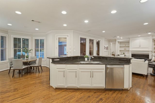 6617 Pine Valley Place, Fort Worth, TX 76132
