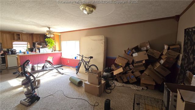 124 Brooke Hill Drive, Charleston, WV 25311