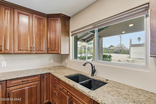 1810 W Orange Grove Road, Tucson, AZ 85704