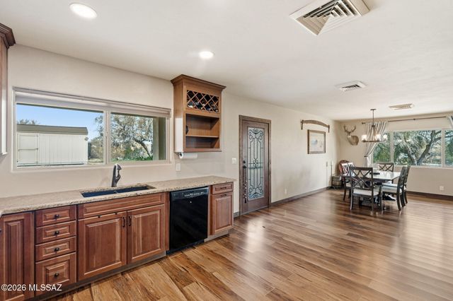 1810 W Orange Grove Road, Tucson, AZ 85704