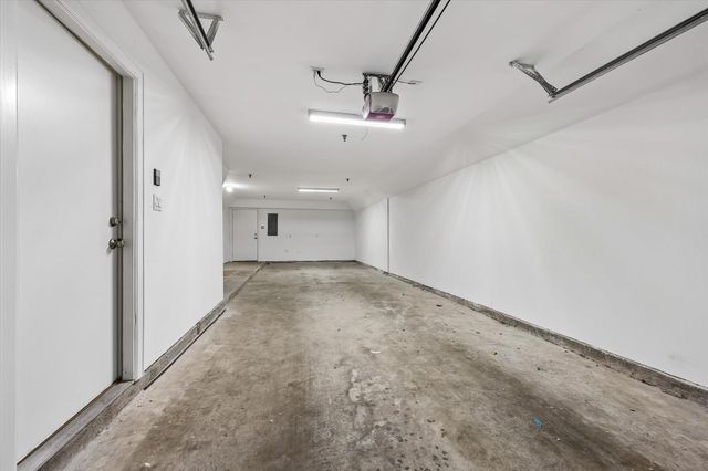 2710 Hullsmith Drive 1104, Houston, TX 77063