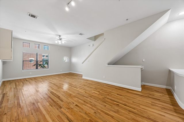 2710 Hullsmith Drive 1104, Houston, TX 77063