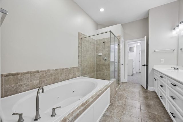 2710 Hullsmith Drive 1104, Houston, TX 77063