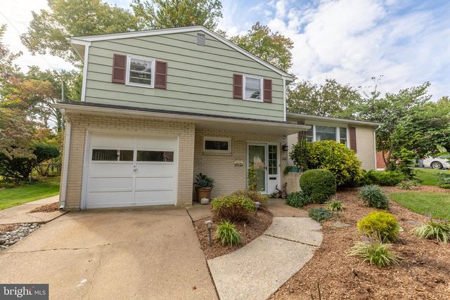 2701 DORIS DR, Wilmington, DE 19803