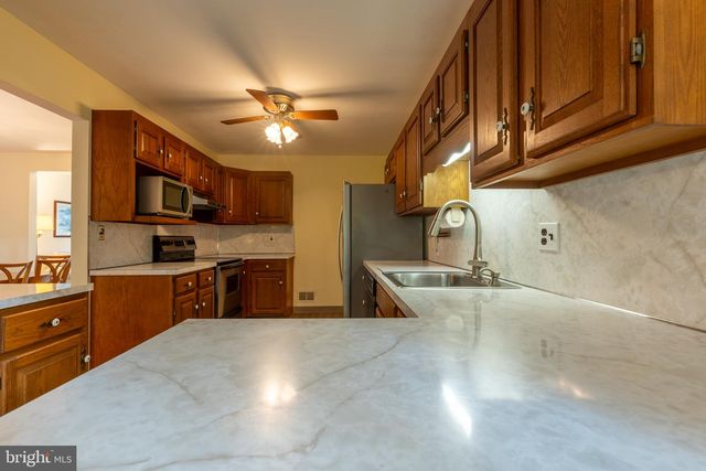 2701 DORIS DR, Wilmington, DE 19803