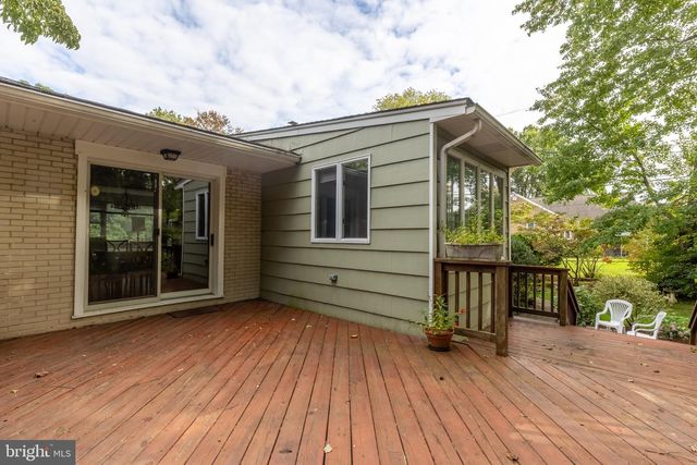 2701 DORIS DR, Wilmington, DE 19803