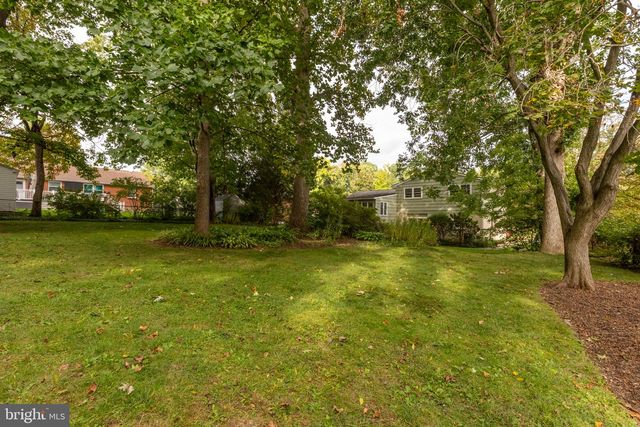 2701 DORIS DR, Wilmington, DE 19803