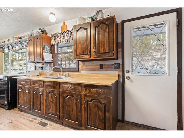 71459 Valley View Rd, Elgin, OR 97827