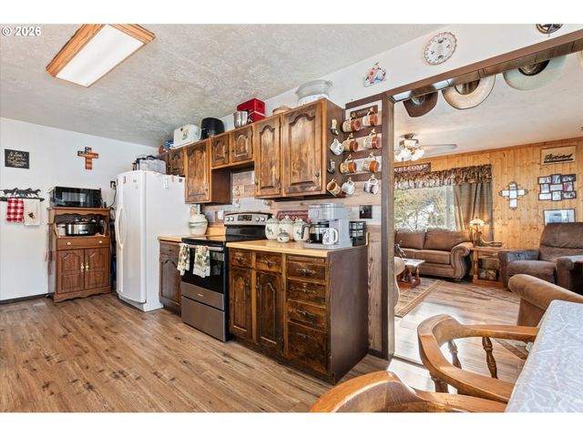 71459 Valley View Rd, Elgin, OR 97827