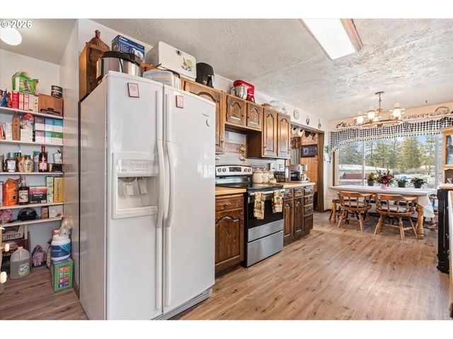 71459 Valley View Rd, Elgin, OR 97827