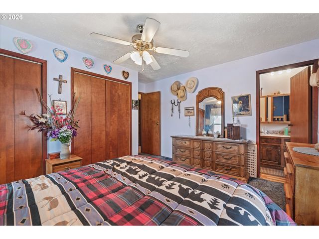 71459 Valley View Rd, Elgin, OR 97827