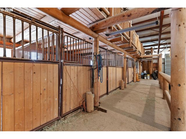 71459 Valley View Rd, Elgin, OR 97827