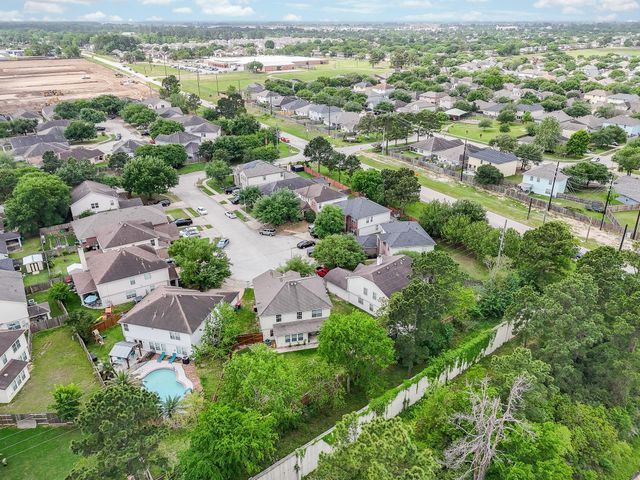 19822 Breezy Cove Court, Tomball, TX 77375