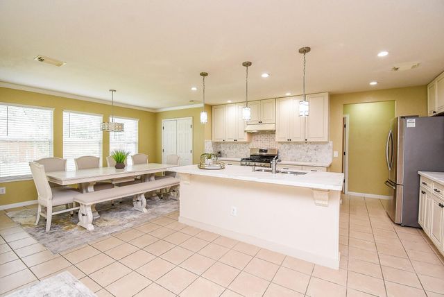 19822 Breezy Cove Court, Tomball, TX 77375