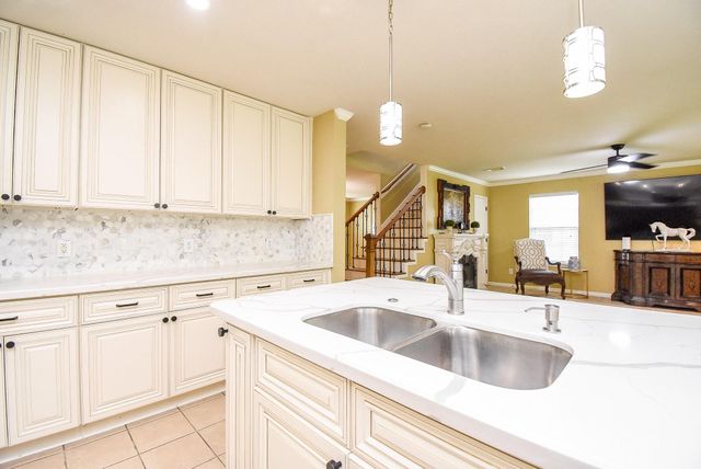 19822 Breezy Cove Court, Tomball, TX 77375