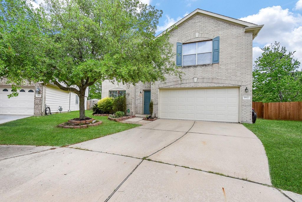 19822 Breezy Cove Court, Tomball, TX 77375
