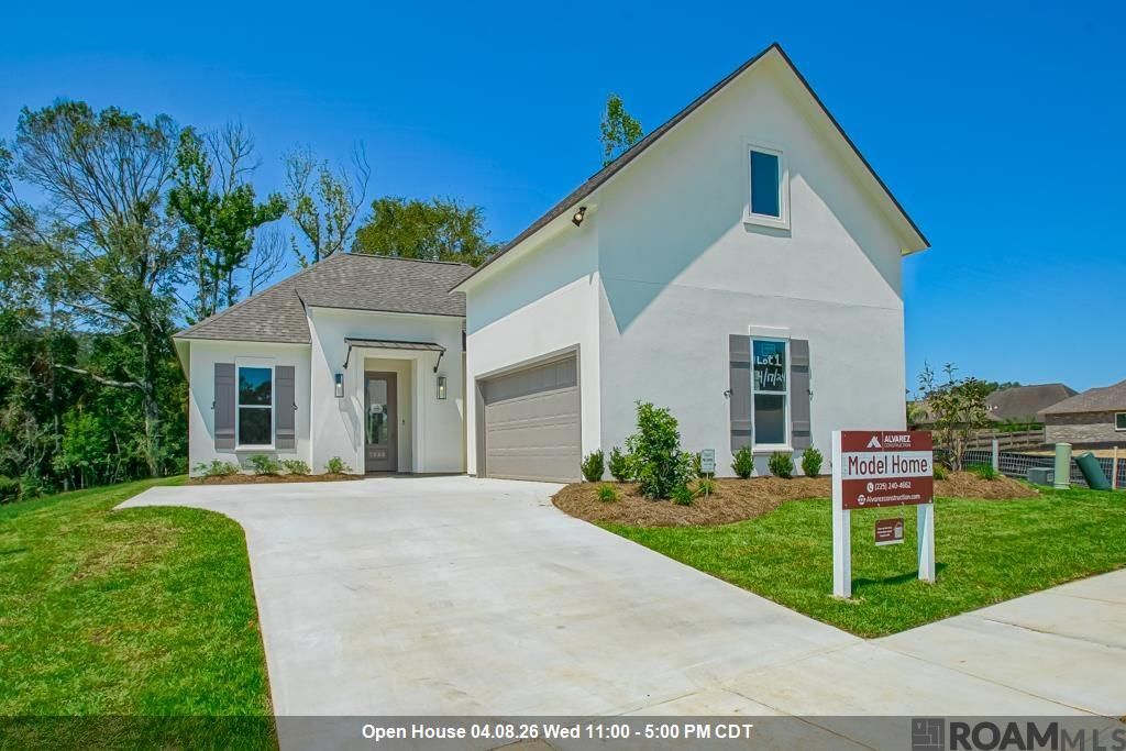 7048 Garden Hill Dr, Baton Rouge, LA 70817