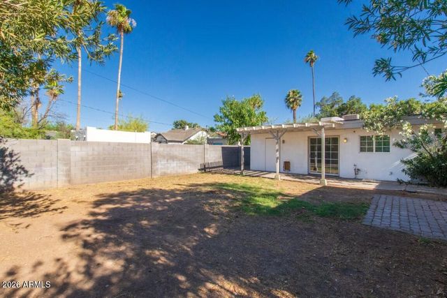 1118 W LYNWOOD Street, Phoenix, AZ 85007