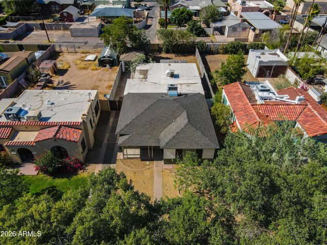 1118 W LYNWOOD Street, Phoenix, AZ 85007