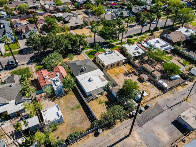 1118 W LYNWOOD Street, Phoenix, AZ 85007