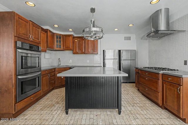 1118 W LYNWOOD Street, Phoenix, AZ 85007