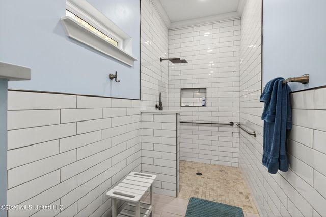 2208 Gulf Avenue, A, Gulfport, MS 39501