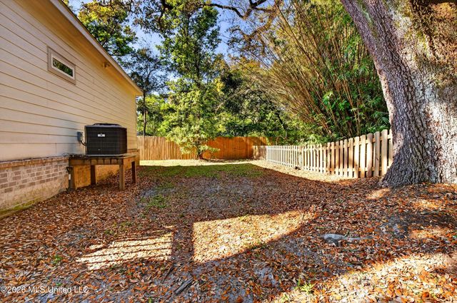 2208 Gulf Avenue, A, Gulfport, MS 39501