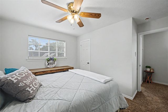 2910 & 2914 Skimmer Way, Crosby, TX 77532