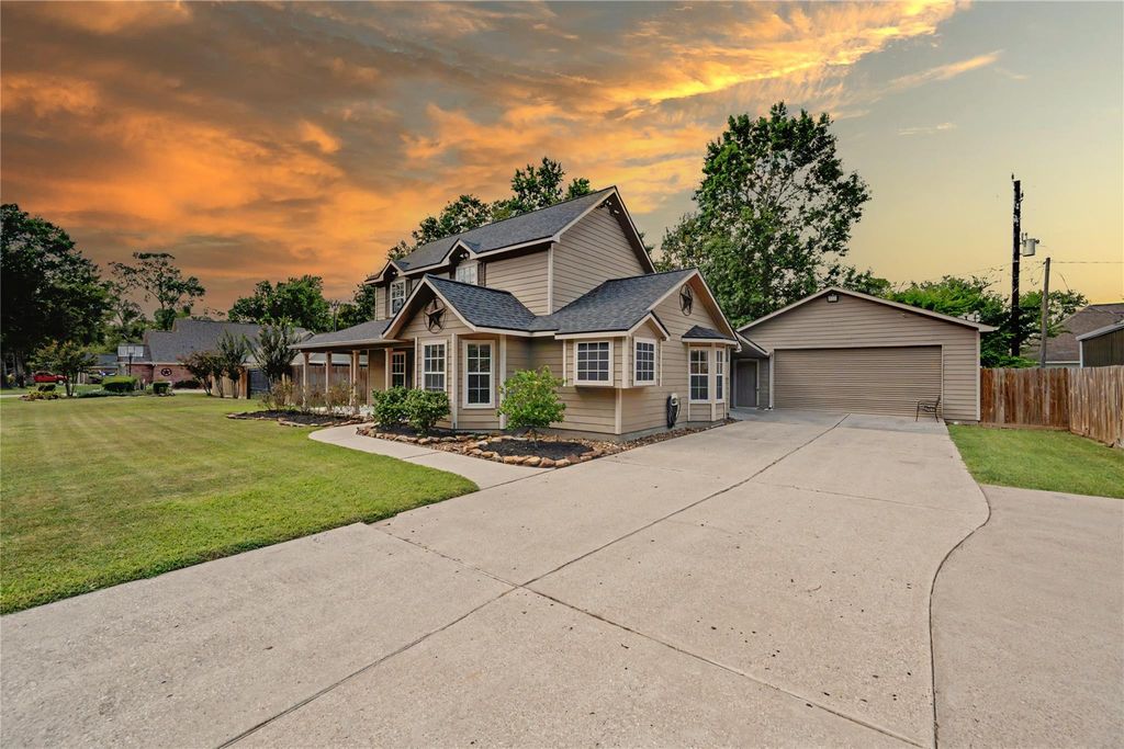 2910 & 2914 Skimmer Way, Crosby, TX 77532