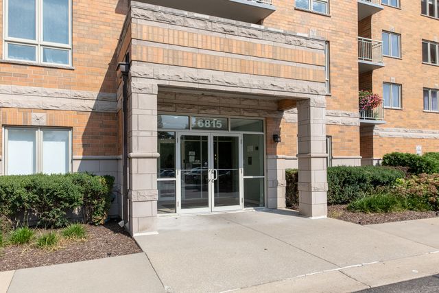 6815 N Milwaukee Avenue 507, Niles, IL 60714