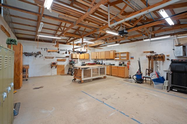 26705 S Elk Drive, Afton, OK 74331