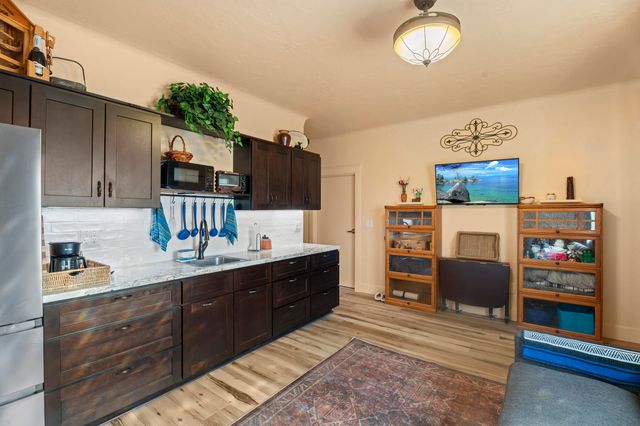 26705 S Elk Drive, Afton, OK 74331