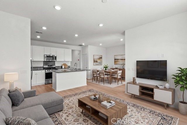 16571 Wyndham, Fontana, CA 92336