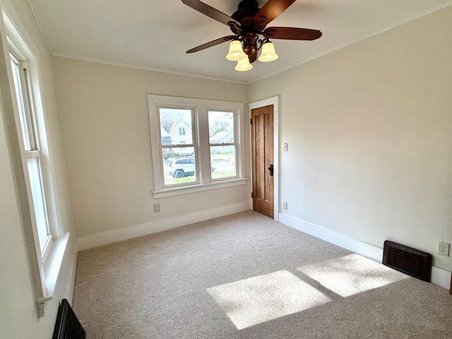 805 6th Avenue SE, Austin, MN 55912