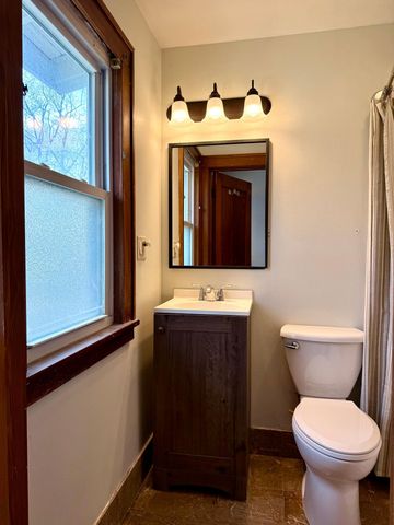 805 6th Avenue SE, Austin, MN 55912