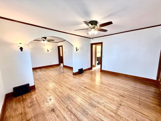 805 6th Avenue SE, Austin, MN 55912