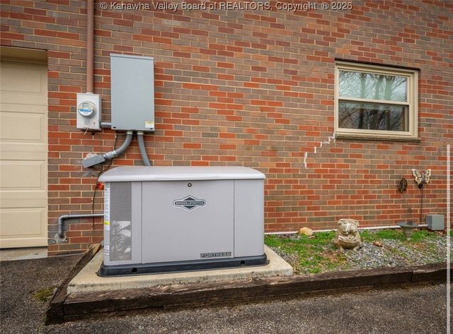 868 Alta Road, Charleston, WV 25314