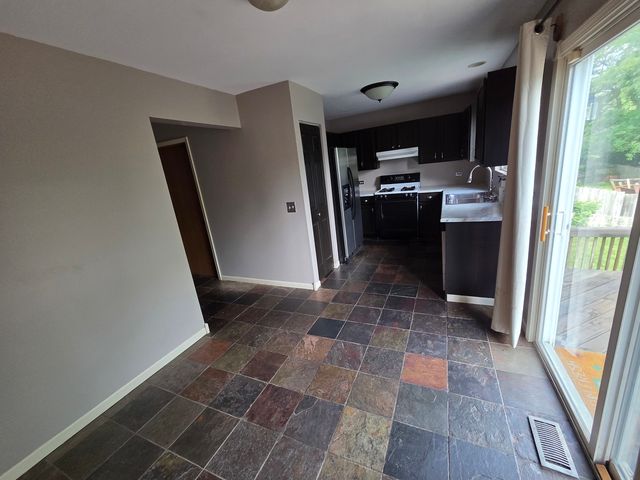 8401 Birch Street, Fox Lake, IL 60020